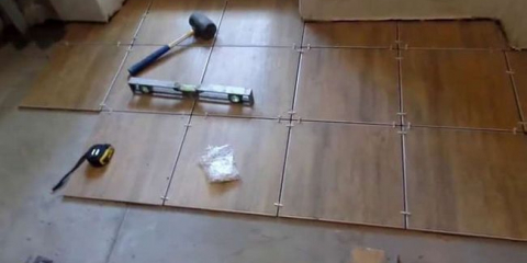 Jak dát dlaždici na podlaze: možnosti rozvržení + instrukce krok za krokem